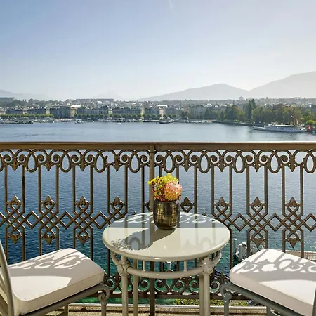 Szálloda The Ritz-carlton De La Paix, 5*