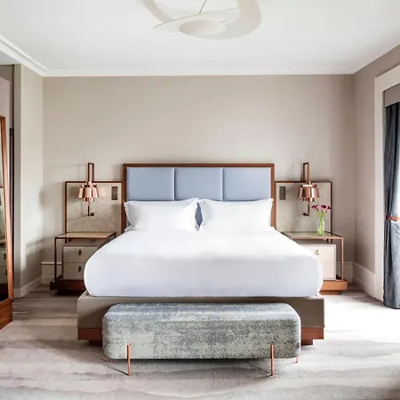 Szálloda The Ritz-carlton De La Paix, 5*