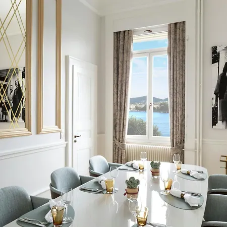 The Ritz-carlton De La Paix, Szálloda 5*