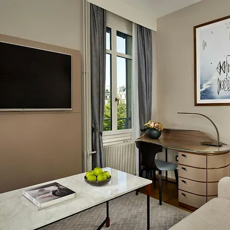 The Ritz-carlton De La Paix, Szálloda 5*