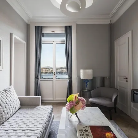 Szálloda The Ritz-carlton De La Paix, 5*