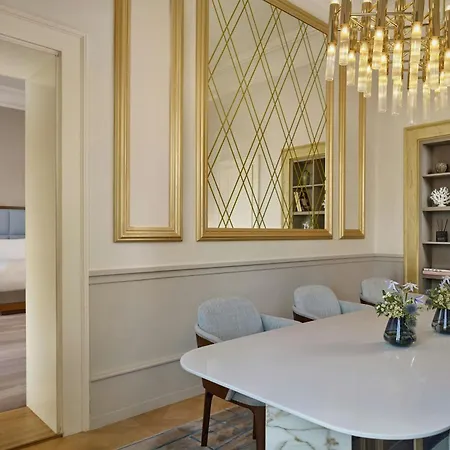 The Ritz-carlton De La Paix, 5*